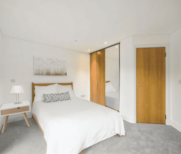 Hampton Wick, Kingston Upon Thames, KT1 - Photo 3