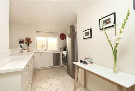 East Victoria Park - Photo 3