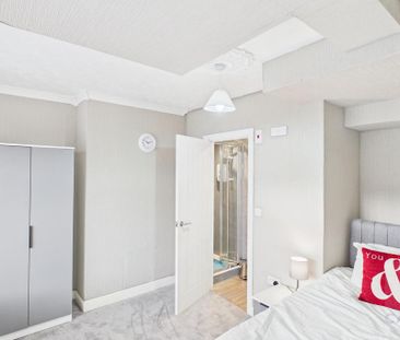 4 bedroom house of multiple occupation to rent - Photo 3