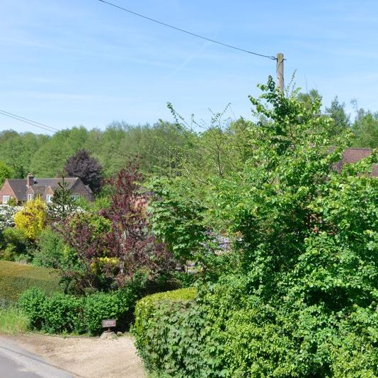 Westbrook Hill Elstead, Godalming - 2 bedrooms Property for lettings - Seymours - Photo 1