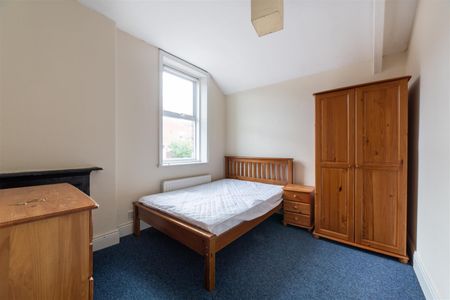 4 bed flat to rent in Buston Terrace, Jesmond, NE2 - Photo 2