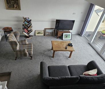 2 bedroom flat to rent - Photo 3