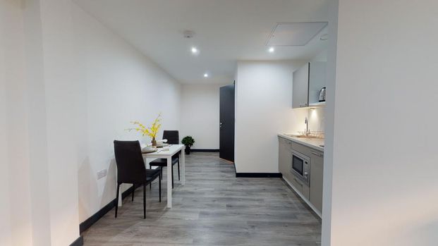 Studio to rent - Photo 1