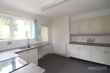 3 bedroom property to rent - Photo 2