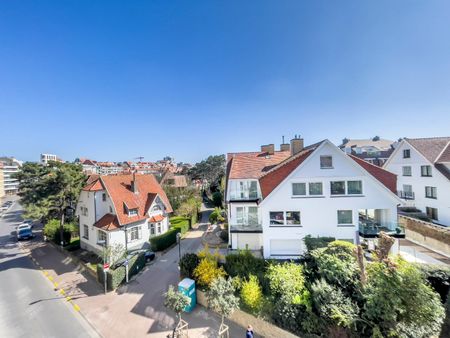 Recent appartement met open zicht, rustig gelegen vlakbij het Driehoeksplein. - Foto 2