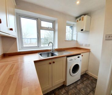 2 bedroom maisonette to rent - Photo 5