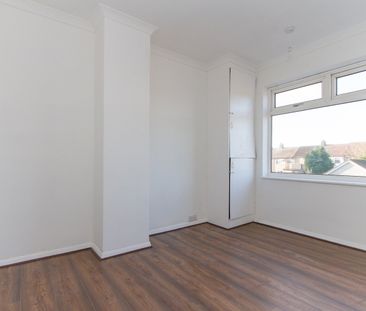 3 Bed Terraced House, Capmartin Road, CV6 - Photo 2
