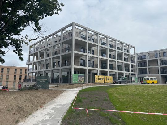 Nieuwbouw 2-slaapkamerappartement met bureau/dressing - Photo 1
