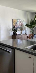 Très Beau 4 1/2 à louer Repentigny FOYER 1er etage - Photo 3