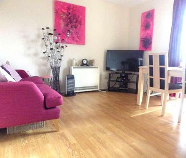 St Austell Way, Swindon, Wiltshire, SN2 - Photo 1