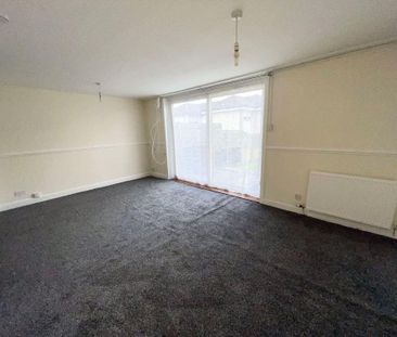 4 bedroom terraced house to rent - Photo 1