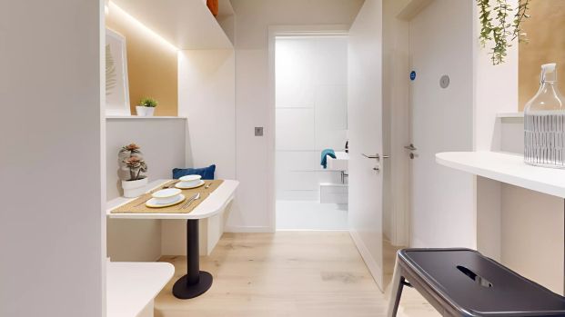 Bronze 3 Bed Apt Plus - Photo 1