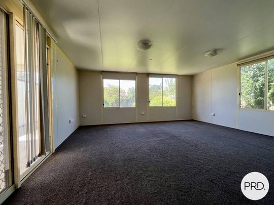 SPACIOUS HOME! - Photo 1