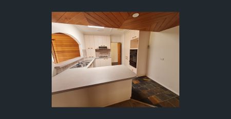 Spacious Family Home in a Convenient Location - Photo 2