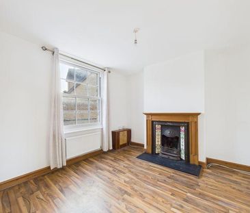 2 bedroom semi-detached house to rent - Photo 2