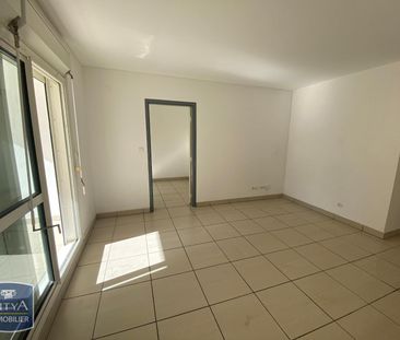 Location Appartement 4 pièces 96m² ST DENIS 97400 - Photo 1
