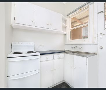 1/35 Thames Street, West Wollongong, NSW 2500 - Photo 4