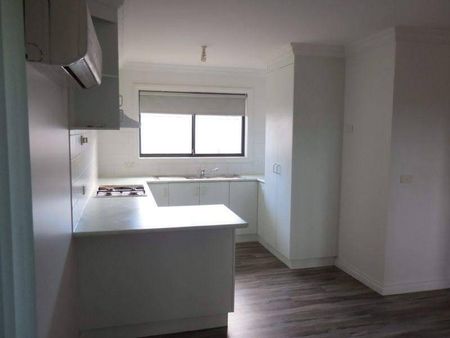 Very Neat Two Bedroom Unit - Photo 2