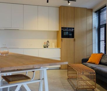 Appartement te huur in Gent voor € 750 met 1 slaapkamer - Photo 2