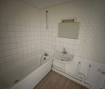 Location - Appartement T3 - 63 m² - Besançon - Photo 2