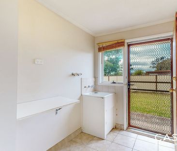 35 Blackwood Drive, Hampton Park - Photo 4