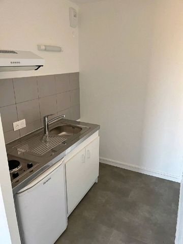 Location Appartement 1 pièce 25m² MAREUIL LES MEAUX 77100 - Photo 2