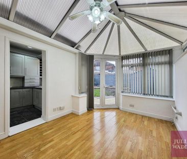 3 bedroom semi-detached house to rent - Photo 3