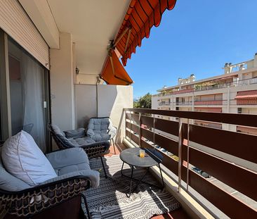 Location Appartement 2 pièces 53m² NICE 06100 - Photo 5