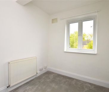 3 bedroom end of terrace house to rent - Photo 6