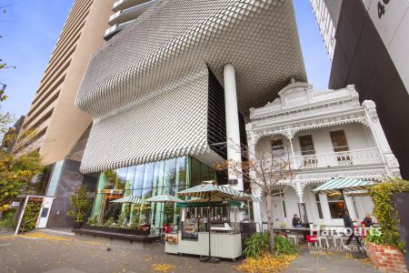 Fifty Albert! - Photo 2