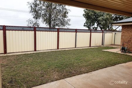 9 Vern Schuppan Drive, Whyalla Norrie SA 5608 - Photo 3