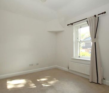 4 bedroom cottage to rent - Photo 1