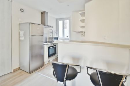 Location Appartement 1 pièce Meublé 43m² VALENCE 26000 - Photo 4