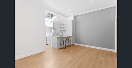 Renovated 3-Bedroom Home in Botany – Ideal for Families or Professionals - Photo 4