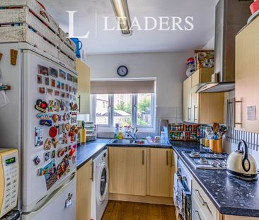 3 bedroom end of terrace to rent Copse Close - Photo 5
