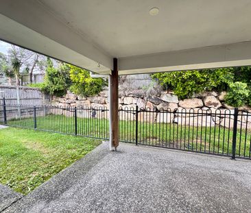 Spacious Family Home! - Photo 6