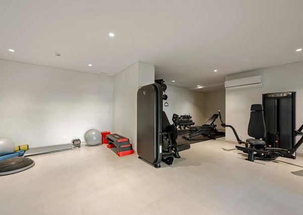 2 Bedroom Apartment with garden, Miraflores, Oeiras