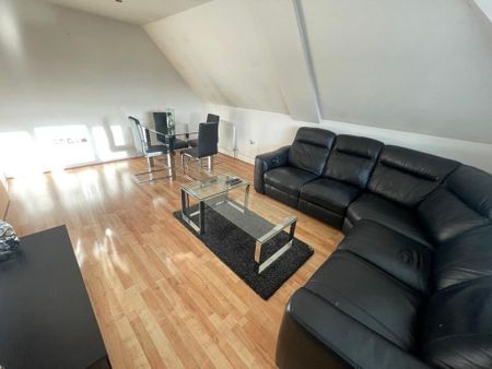 2 bedroom apartment to rent - Photo 3