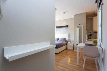 Apartamento de alquiler en El Putget i el Farró - Photo 2