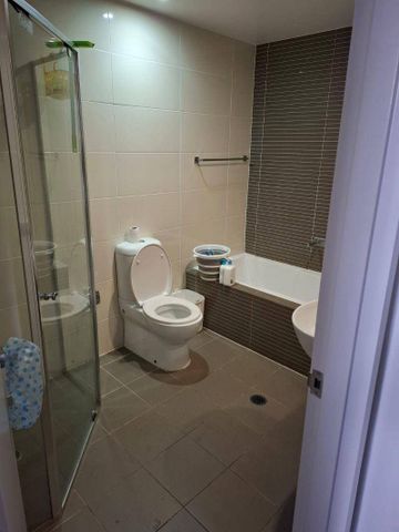 2 Bed + Study, 2 Bathroom, 1 Car, Gym, Pool, Spa, Sauna - Photo 3