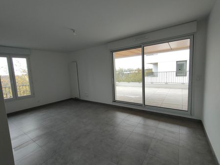 Dans la résidence LE MERMOZ, beau T3 B12 de 56.10 m² - Photo 3