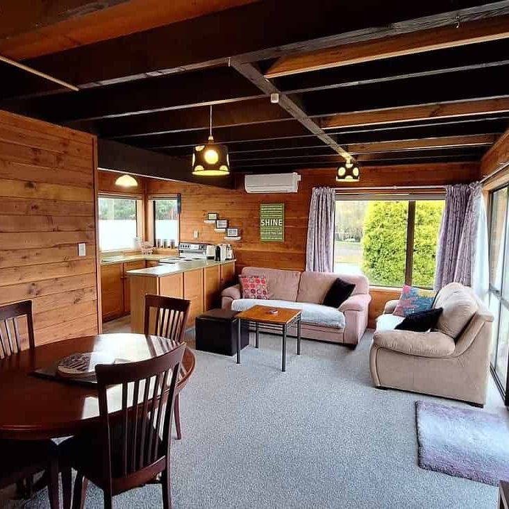 Charming Furnished Chalet with Mountain Views - Photo 1