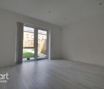 2 bedroom terraced house to rent - Photo 1