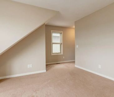 - 3 Bedroom at West Townes - Photo 6