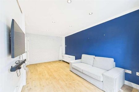 Daventry Court, Bracknell, Berkshire, RG42 - Photo 2