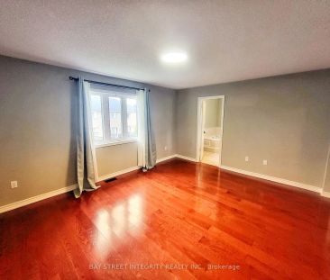 Detached Home For Lease | N9249654 - Photo 3