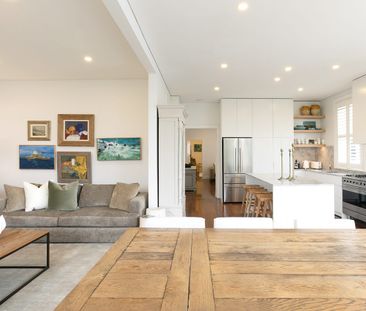 Sleek three-bedroom coastal retreat featuring rooftop entertaining,... - Photo 4