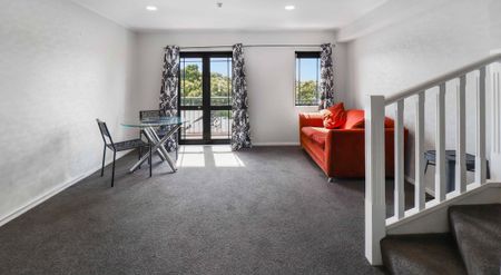 Located in the heart of old Papatoetoe! - Photo 3