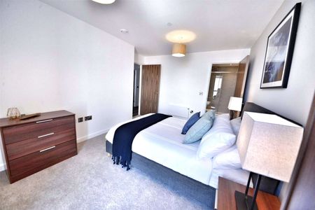 Fully Furnished Two Double Bedroom, Two Bathroom Apartment in the Popular One Regent Development. DO NOT MISS OUT! - Photo 4