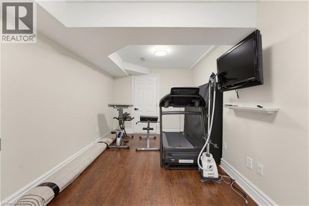 70 DEER RIDGE Crescent, Kitchener, Ontario, N2P2L2 - Photo 5